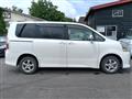 2009 Toyota Noah