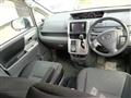 2009 Toyota Noah