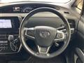 2016 Toyota Estima