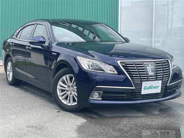 2014 Toyota Crown Hybrid