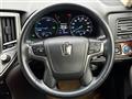 2014 Toyota Crown Hybrid