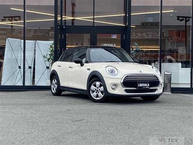 2017 BMW MINI