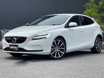2017 Volvo V40