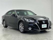 2015 Toyota Crown Hybrid