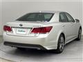 2014 Toyota Crown Hybrid