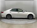 2014 Toyota Crown Hybrid