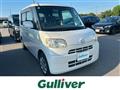2011 Daihatsu Tanto