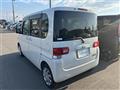 2011 Daihatsu Tanto