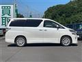 2012 Toyota Vellfire
