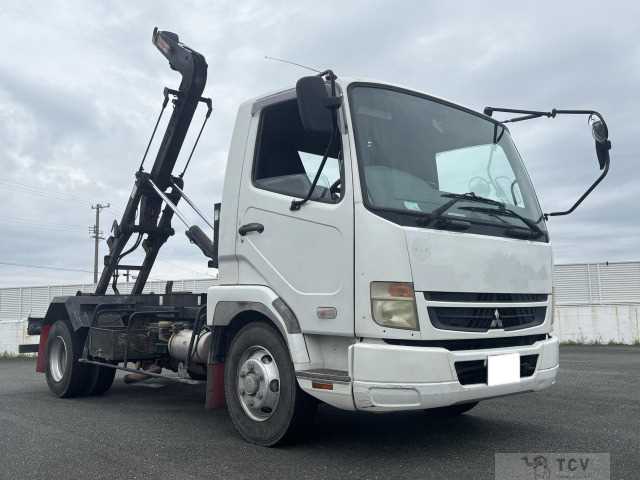 2009 Mitsubishi Fighter