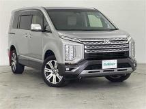 2020 Mitsubishi Delica D5