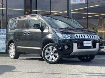 2016 Mitsubishi Delica D5