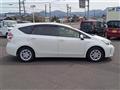 2016 Toyota PRIUS α