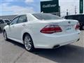 2011 Toyota Crown Hybrid