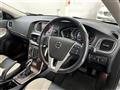 2018 Volvo V40