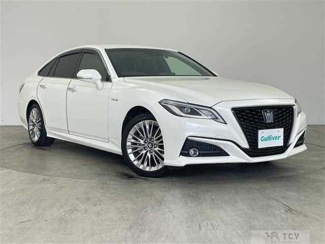 2019 Toyota Crown Hybrid