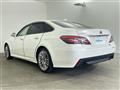 2019 Toyota Crown Hybrid