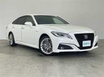 2019 Toyota Crown Hybrid