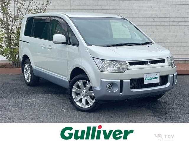 2015 Mitsubishi Delica D5
