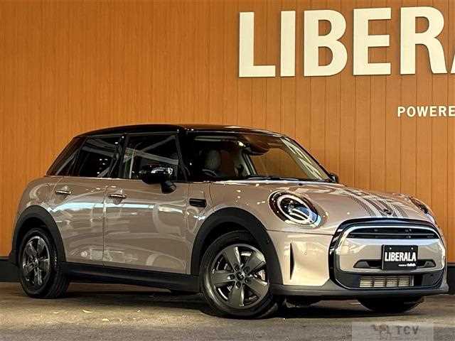 2021 BMW MINI
