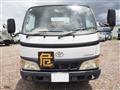 2004 Toyota Dyna Truck