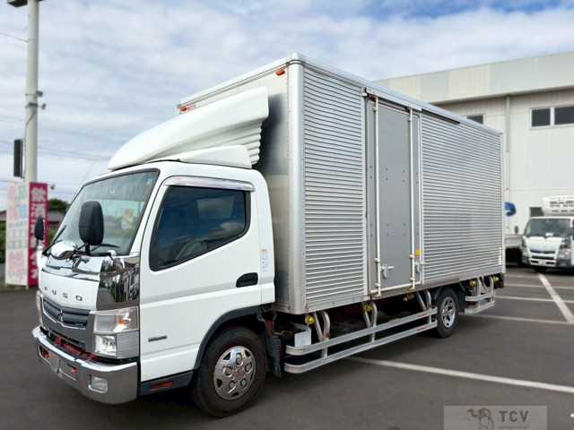 2016 Mitsubishi Canter