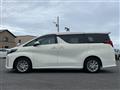 2021 Toyota Alphard Hybrid