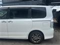 2013 Toyota Voxy