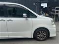 2013 Toyota Voxy
