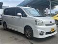 2013 Toyota Voxy