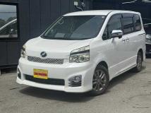 2013 Toyota Voxy