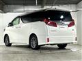 2022 Toyota Alphard Hybrid