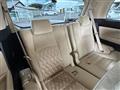 2015 Toyota Alphard Hybrid