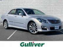 2009 Toyota Crown Hybrid
