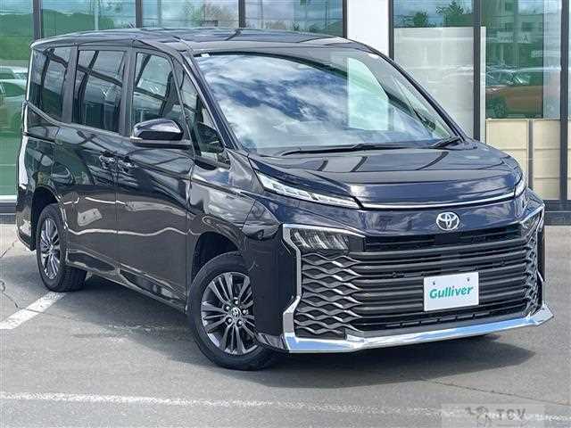 2022 Toyota Voxy