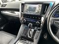 2018 Toyota Alphard Hybrid