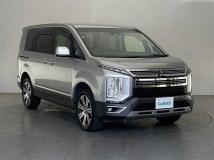 2020 Mitsubishi Delica D5