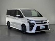 2017 Toyota Voxy