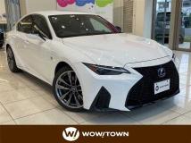 2021 Lexus IS