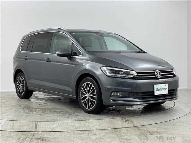 2019 Volkswagen Golf Touran