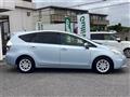 2012 Toyota PRIUS α