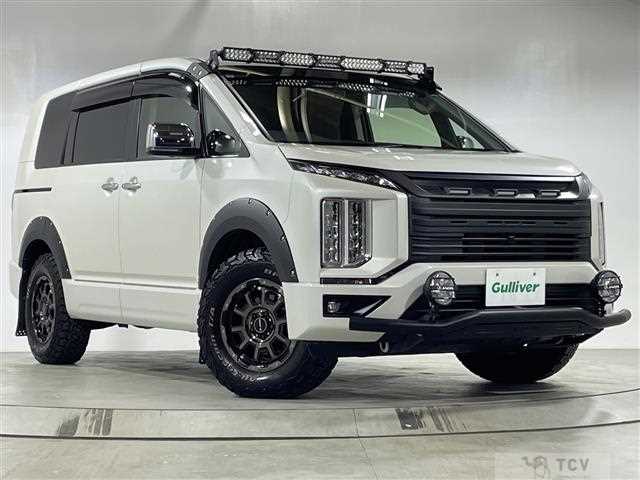 2021 Mitsubishi Delica D5