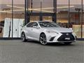 2019 Lexus ES