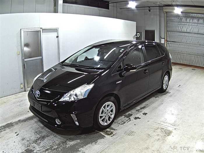2013 Toyota PRIUS α
