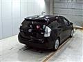 2013 Toyota PRIUS α