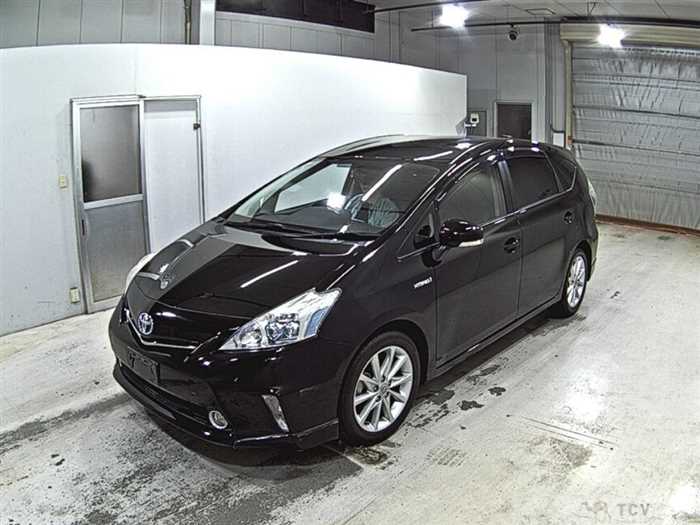 2011 Toyota PRIUS α