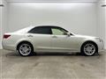 2015 Toyota Crown Hybrid