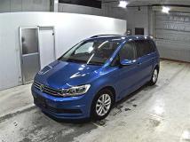 2016 Volkswagen Golf Touran
