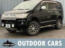 2011 Mitsubishi Delica D5