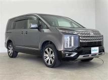 2021 Mitsubishi Delica D5